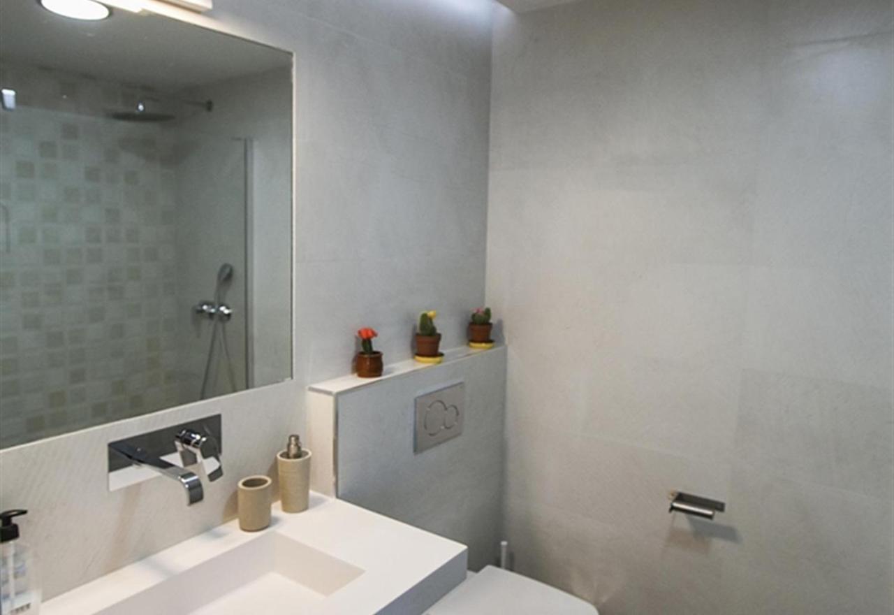 Super Front Line Modern New Apartm 네르하 외부 사진